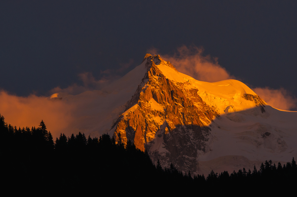 Mont-Maudit au coucher du soleil (Haute-Savoie)